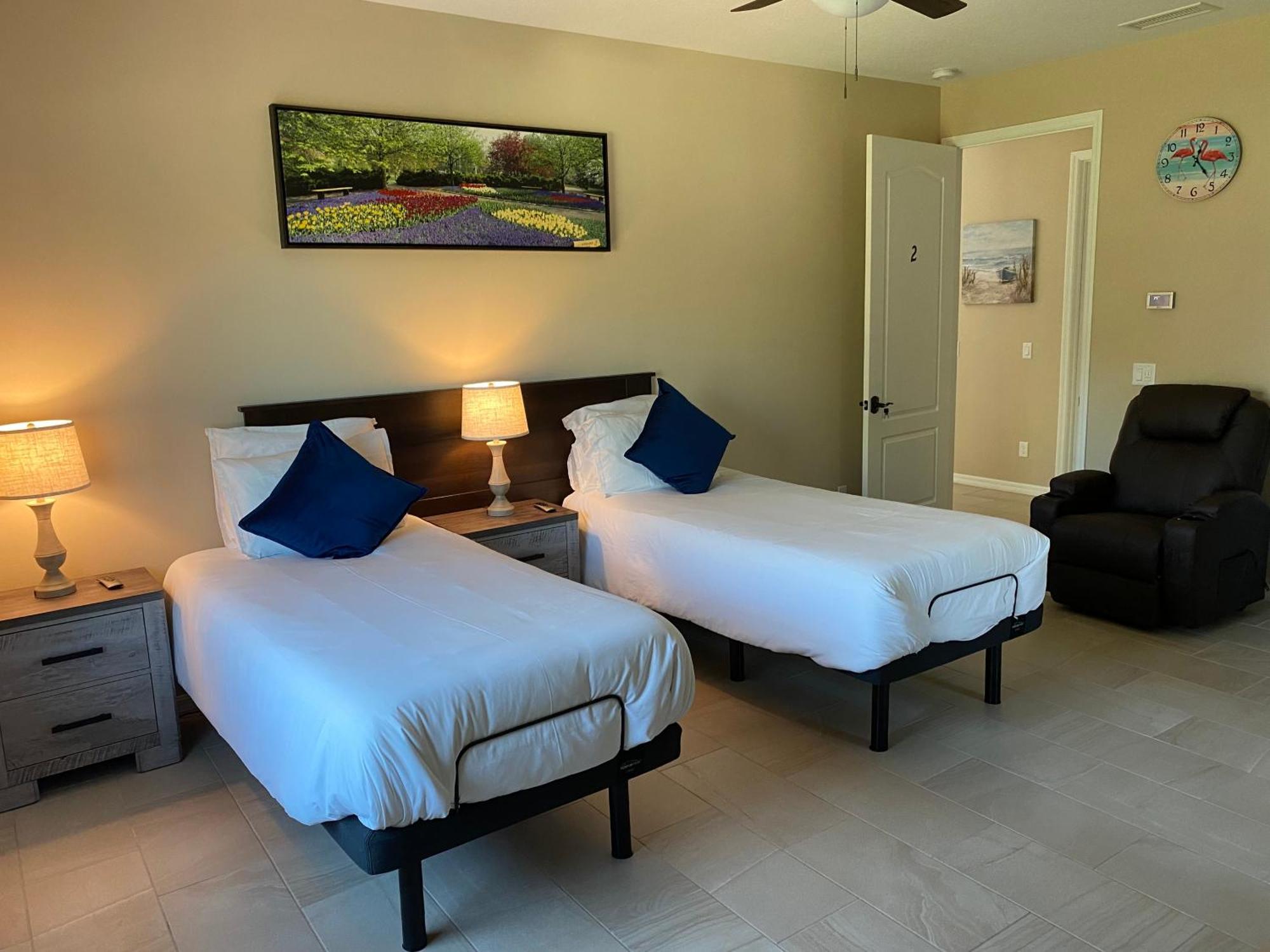 Short Term Vacation Rental Luxury B&B Cth Englewood Esterno foto